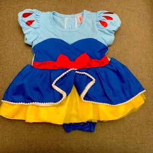 Baby princess costume. Size 3 months